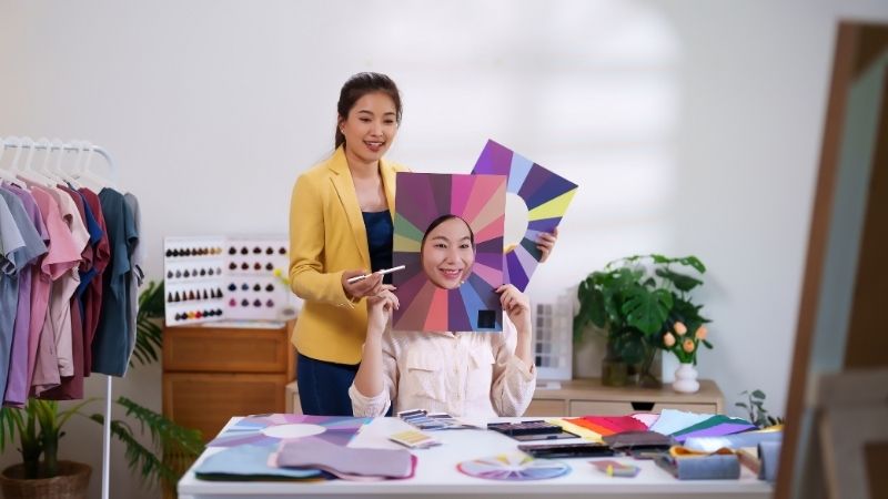 Chọn trang phục chuẩn stylist dựa trên bảng màu phù hợp với tone da Chọn trang phục chuẩn stylist dựa trên bảng màu phù hợp với tone da