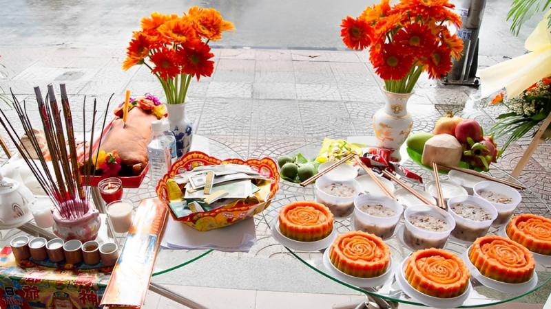 Chuẩn bị lễ vật khai trương