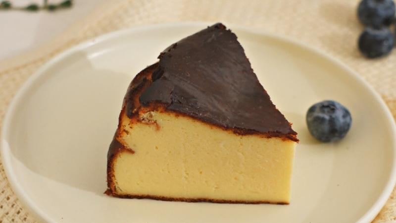 Bánh Bông Lan Phô Mai Cháy