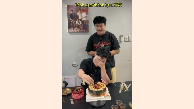 Vì sao trend chiếc bánh thành tựu lại viral? Vì sao trend chiếc bánh thành tựu lại viral?