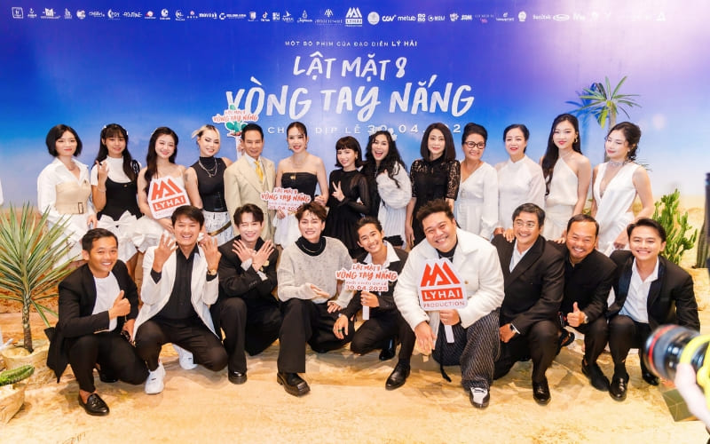 Lật Mặt 8: Vòng Tay Nắng.