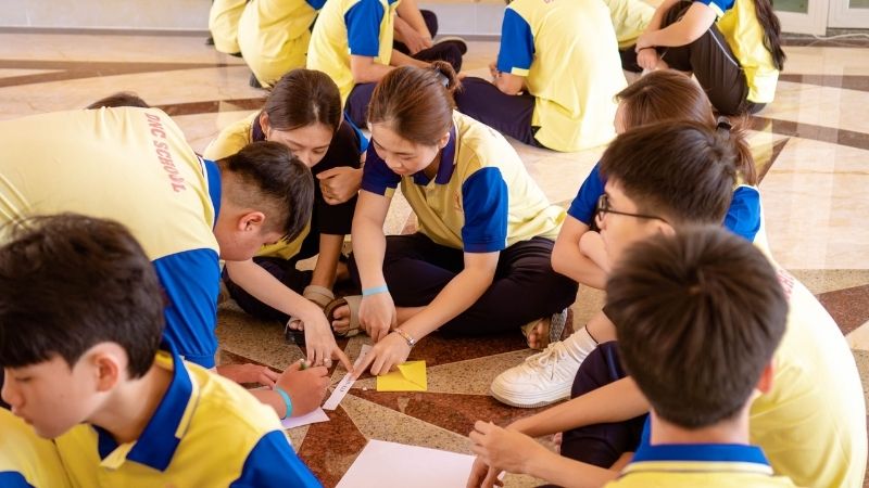 Top 10 trò chơi giải mật mã team building trong nhà