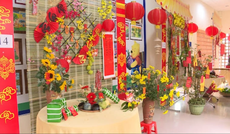 Ý tưởng trang trí hội trường Tết đẹp, sang trọng, ấn tượng