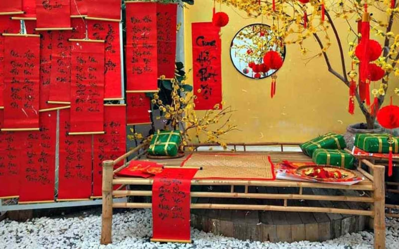 Mẫu trang trí truyền thống mang lại không khí Tết ấm áp, gần gũi