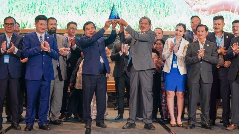 Gạo ST25 Ông Cua giành giải tại hội nghị World's Best Rice vào năm 2019 và 2023