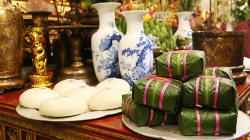 Bánh chưng và bánh dày là biểu tượng cho sự hòa hợp âm dương Bánh chưng và bánh dày là biểu tượng cho sự hòa hợp âm dương