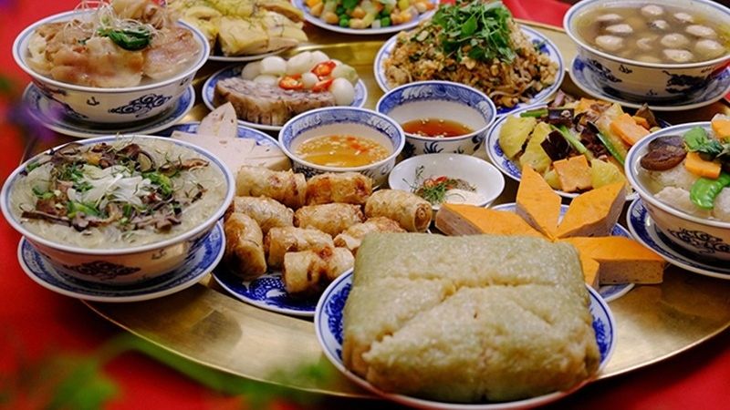 Số lượng bánh trên mâm cúng thường được bày theo số lẻ Số lượng bánh trên mâm cúng thường được bày theo số lẻ