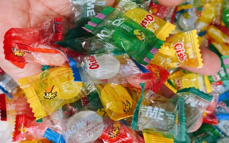 Bánh kẹo tiện lợi, gọn gàng, mang ý nghĩa cầu may