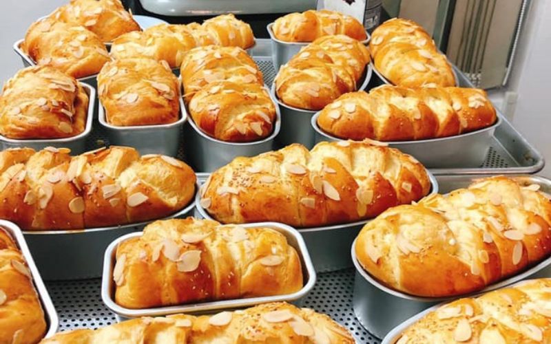 Tránh bánh mùi nồng, nhanh hỏng, hình thức thiếu trang nghiêm