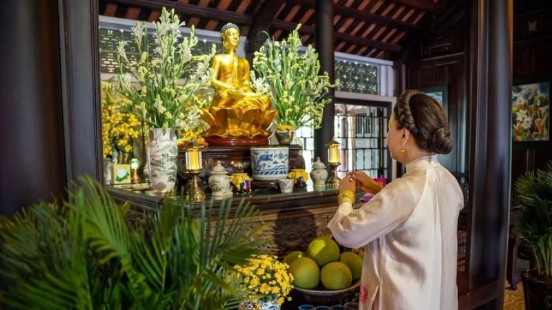 Lưu ý quan trọng khi cúng Phật là giữ tâm thanh tịnh, thành kính, không đặt nặng hình thức