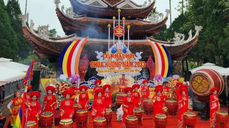 Lễ hội chùa Hương
