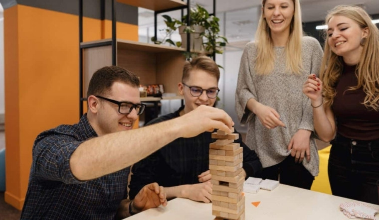 Top game văn phòng vui nhộn giúp xả stress hiệu quả