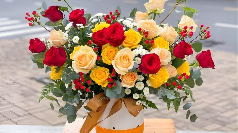 Hoa tươi hoặc chậu lan hồ điệp