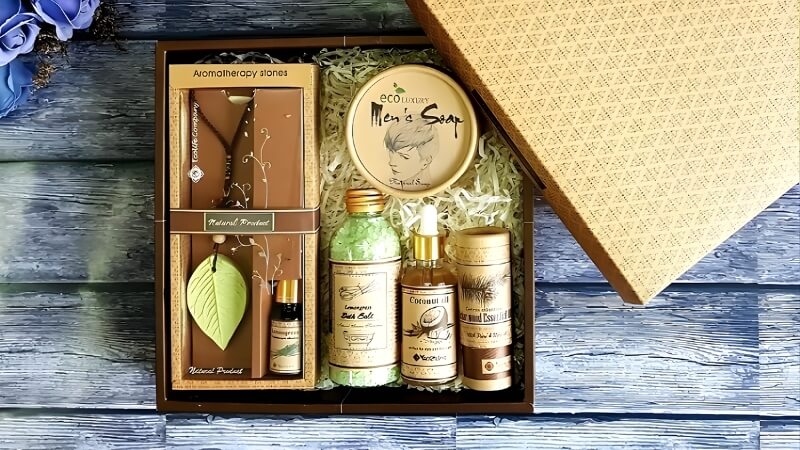 Lưu ý quan trọng khi tặng quà tết sếp người nước ngoài