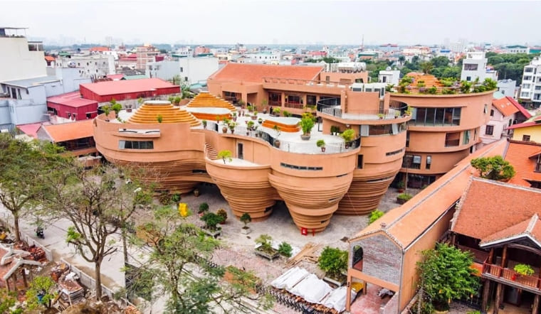 Review bảo tàng gốm Bát Tràng: Giá vé và trải nghiệm