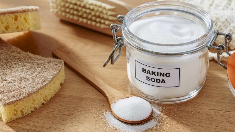Bạn có thể mua baking soda tại các hiệu thuốc tây, siêu thị, cửa hàng nguyên liệu…