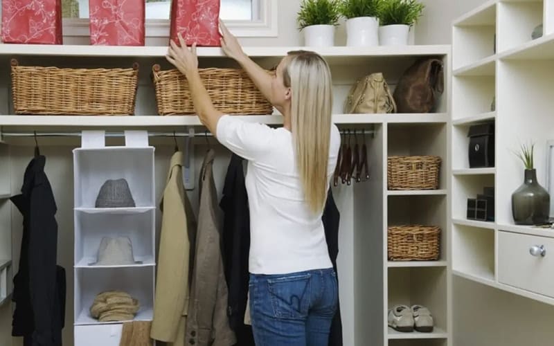 Vệ sinh tủ đồ thường xuyên Vệ sinh tủ đồ thường xuyên