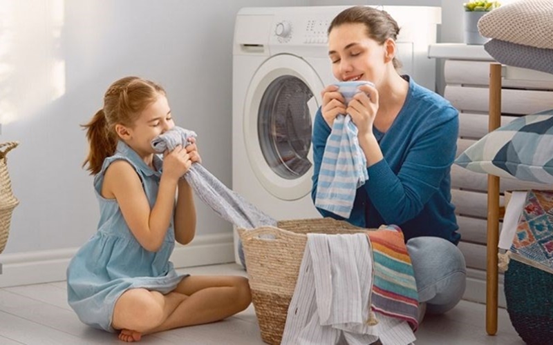 Thêm tinh dầu vào nước xả cuối Thêm tinh dầu vào nước xả cuối