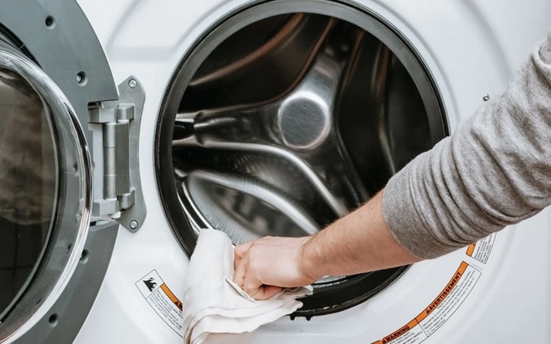 Vệ sinh lồng giặt định kỳ hàng tháng Vệ sinh lồng giặt định kỳ hàng tháng