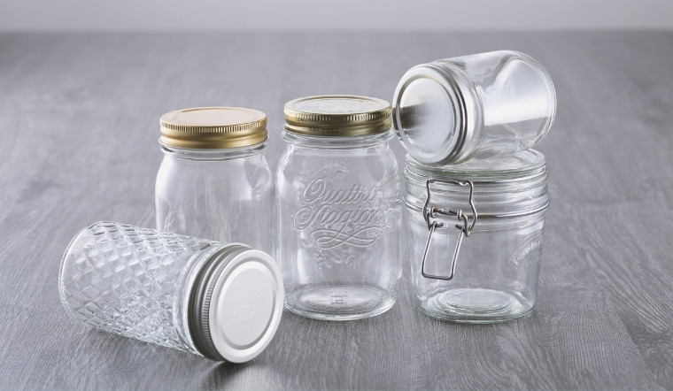 7 Cách làm sạch chai lọ bình thủy tinh sáng bóng tại nhà