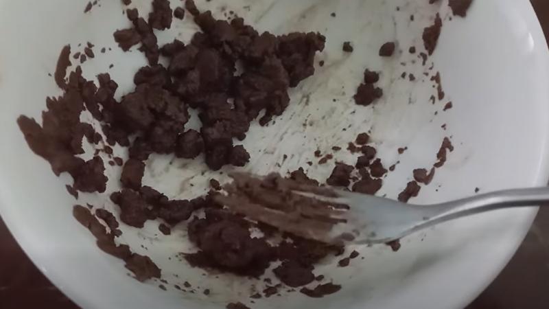 Socola bị vón cục do quá nhiệt Socola bị vón cục do quá nhiệt