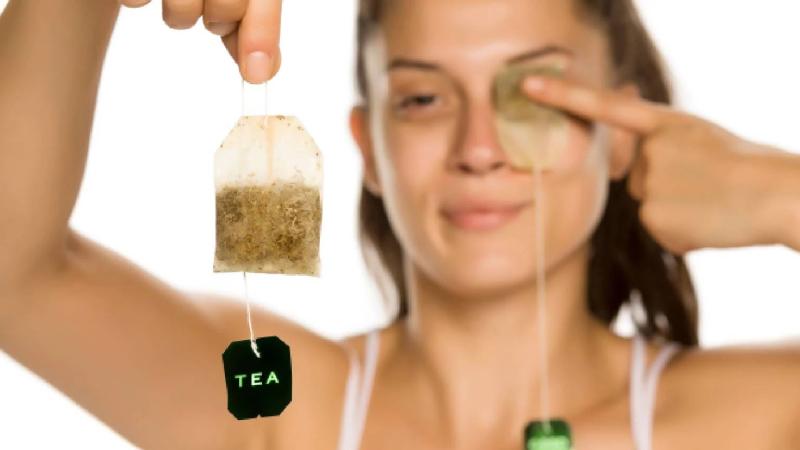 Sử dụng túi trà chứa Caffeine