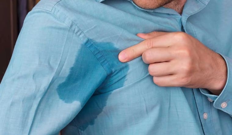 12 cách khử mùi hôi trên quần áo cấp tốc & hiệu quả nhất