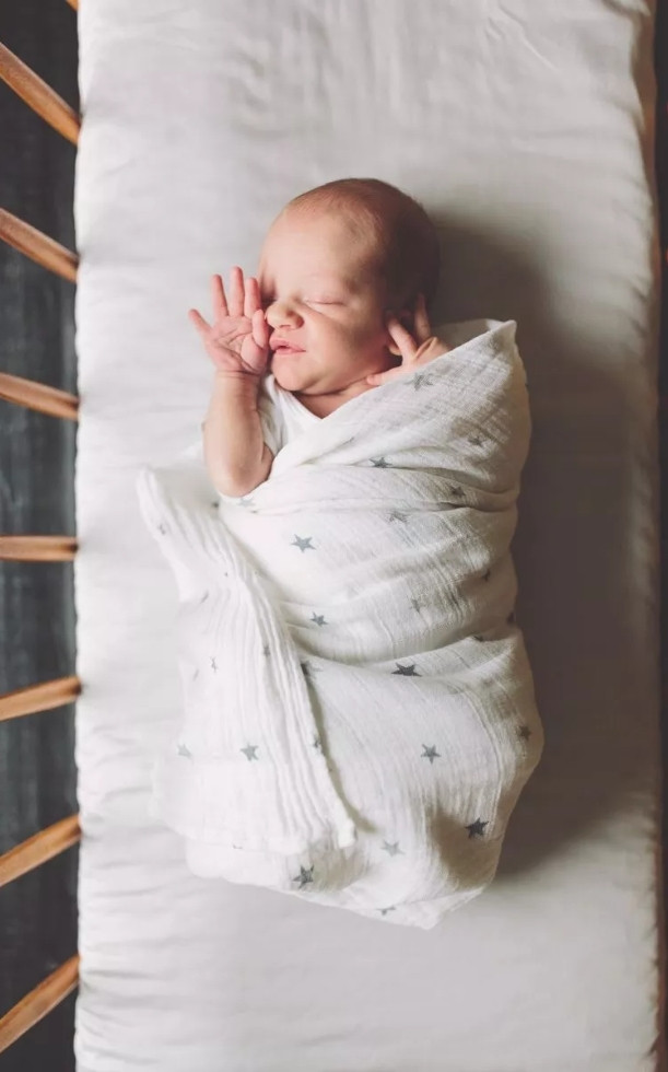 Hướng dẫn cách giữ ấm cho bé đúng cách khi trời lạnh