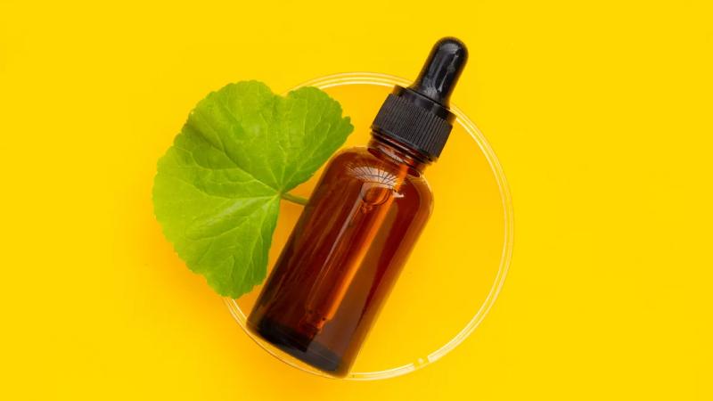 Sử dụng gel hoặc chiết xuất rau má