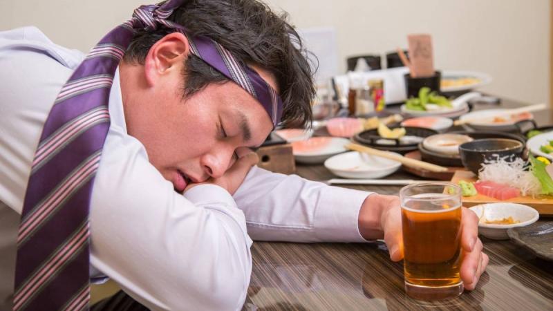 Không pha bia với nước ngọt