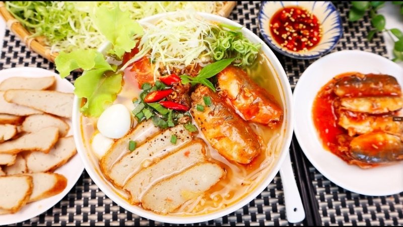 Bún cá mòi hộp