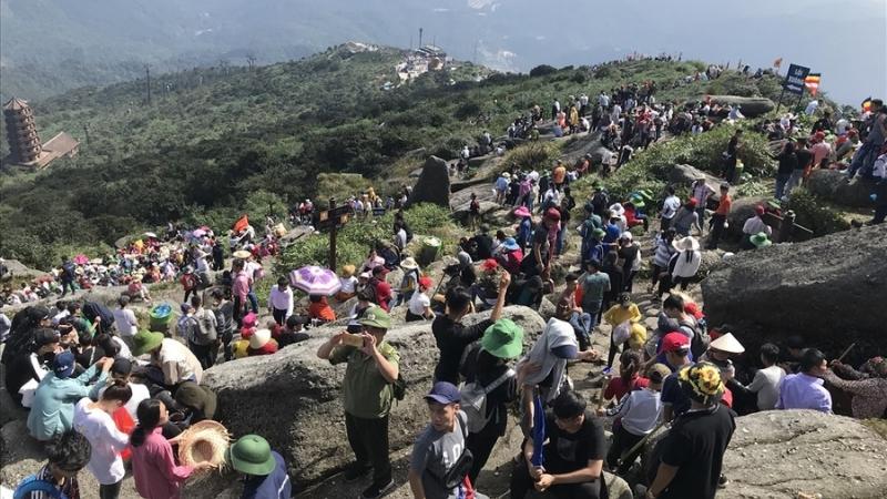 Kinh nghiệm chuẩn bị đồ lễ và trang phục