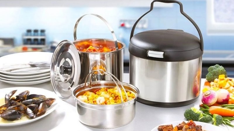 Nồi ủ giúp giữ nhiệt lâu, làm xương mềm nhừ tự nhiên mà không tốn gas hay điện năngNồi ủ giúp giữ nhiệt lâu, làm xương mềm nhừ tự nhiên mà không tốn gas hay điện năng