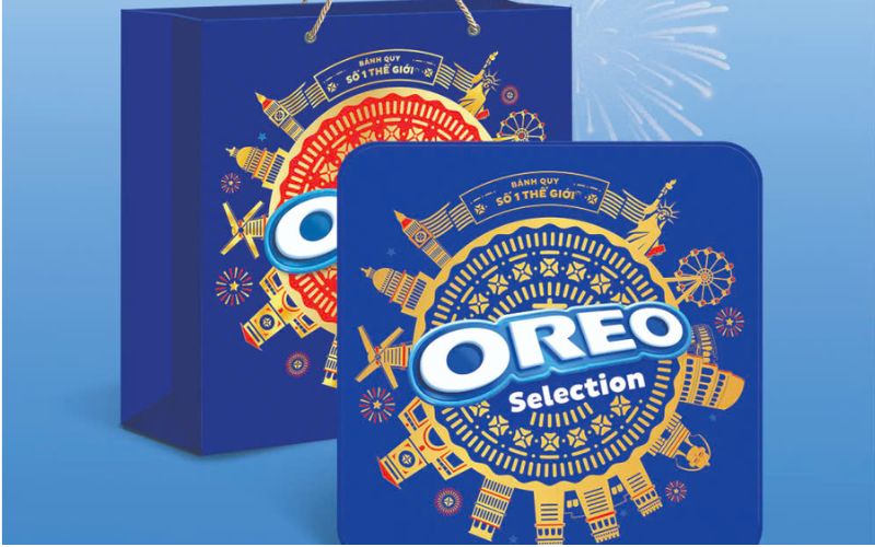 Bánh giòn kẹp kem mềm, hộp thiếc trẻ trung, quà Tết lý tưởng Bánh giòn kẹp kem mềm, hộp thiếc trẻ trung, quà Tết lý tưởng