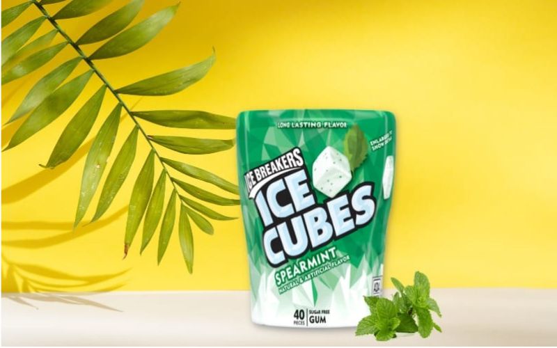 Ice Breakers Ice Cubes giúp làm sạch răng và làm tinh thần sảng khoái cho người nhai. Ice Breakers Ice Cubes giúp làm sạch răng và làm tinh thần sảng khoái cho người nhai.
