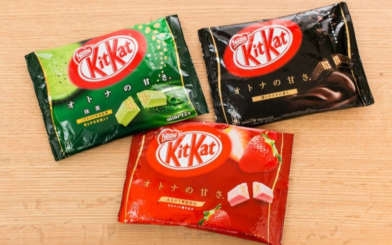 Siêu thị, cửa hàng tiện lợi hoặc cửa hàng nhập khẩu uy tín.