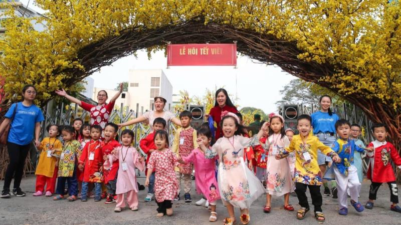 Các câu ca dao tục ngữ về lễ hội Tết Các câu ca dao tục ngữ về lễ hội Tết