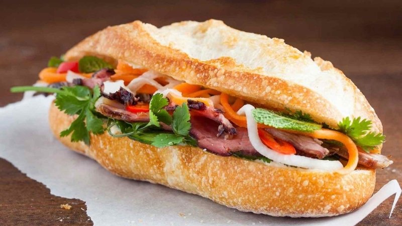 Bánh mì thịt nguội
