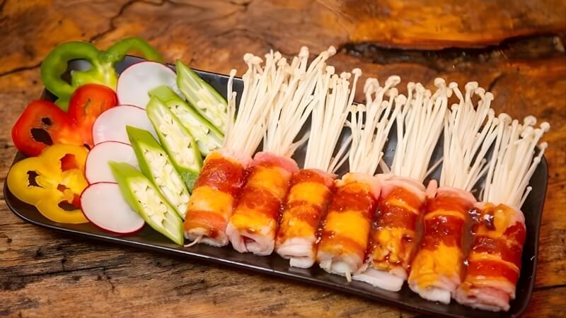 Ba chỉ bò cuộn nấm kim châm