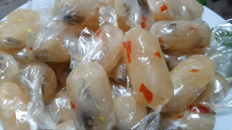 Mứt mãng cầu muối ớt chua cay