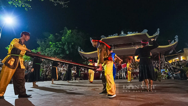 Trò diễn “Tứ dân chi nghiệp” mang tính giáo dục và hài hước Trò diễn “Tứ dân chi nghiệp” mang tính giáo dục và hài hước