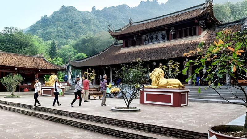 Chùa Thiên Trù (Bếp Trời)