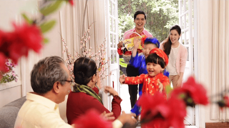 Chuẩn bị lễ vật xông đất