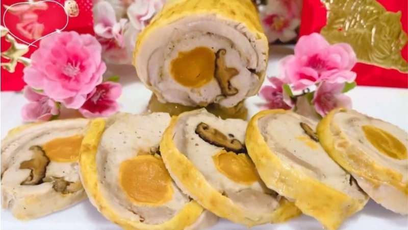 Giò gà nấm hương Giò gà nấm hương