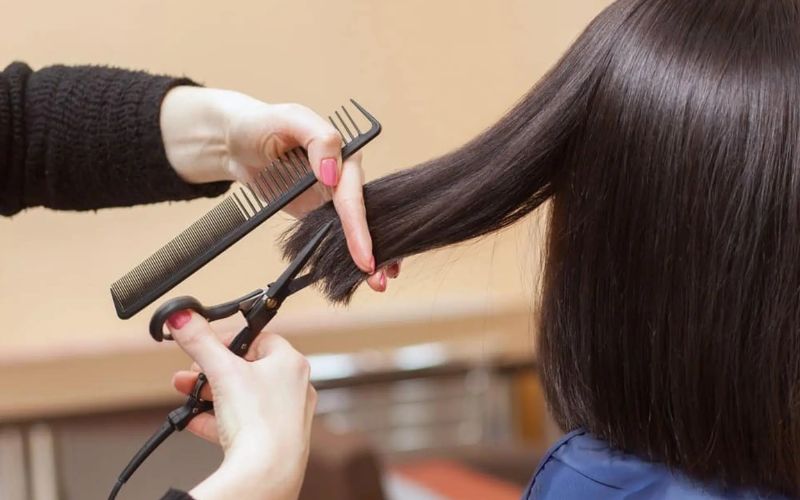 Cắt tóc đầu năm được cho là làm giảm vận may cá nhân