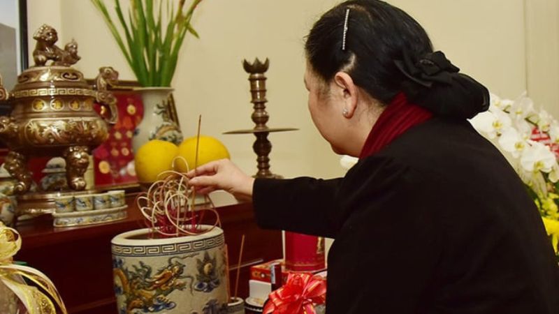 Giờ đẹp cúng hóa vàng mùng 3 Tết 2026 Bính Ngọ