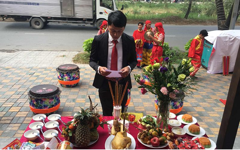 Thực hiện lễ mở hàng đúng quy trình giúp thu hút may mắn và tài lộc