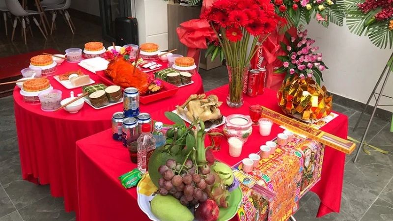 Bày biện lễ vật khai trương