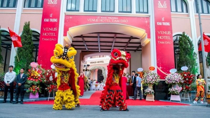 Khai trương công ty vào mùng 8 Tết