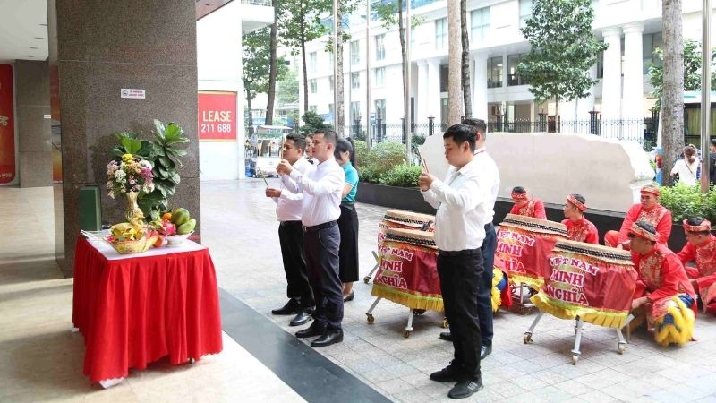 Bài cúng dùng cho lễ cúng ngoài trời hoặc tại cửa chính công ty trong ngày khai trương